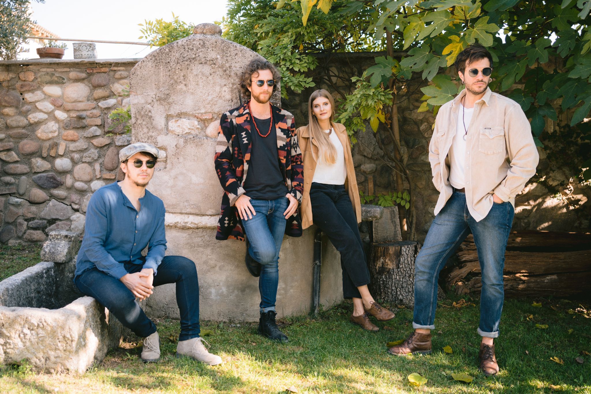 musica jazz folk per eventi, band folk acustica live, musica elegante per cerimonie, cantante professionista per eventi, band live per matrimoni, musica su misura per eventi esclusivi.